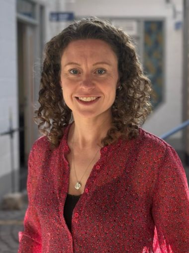Julia Hipkiss listing image